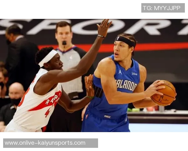 稳定控卫与浓眉五号位联手让球队焕发新生的秘密解析